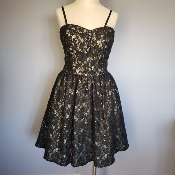 NWT MINUET Spaghetti Strap Sequin Lace Dress L